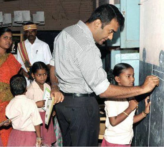 தாரேஸ் அகமது