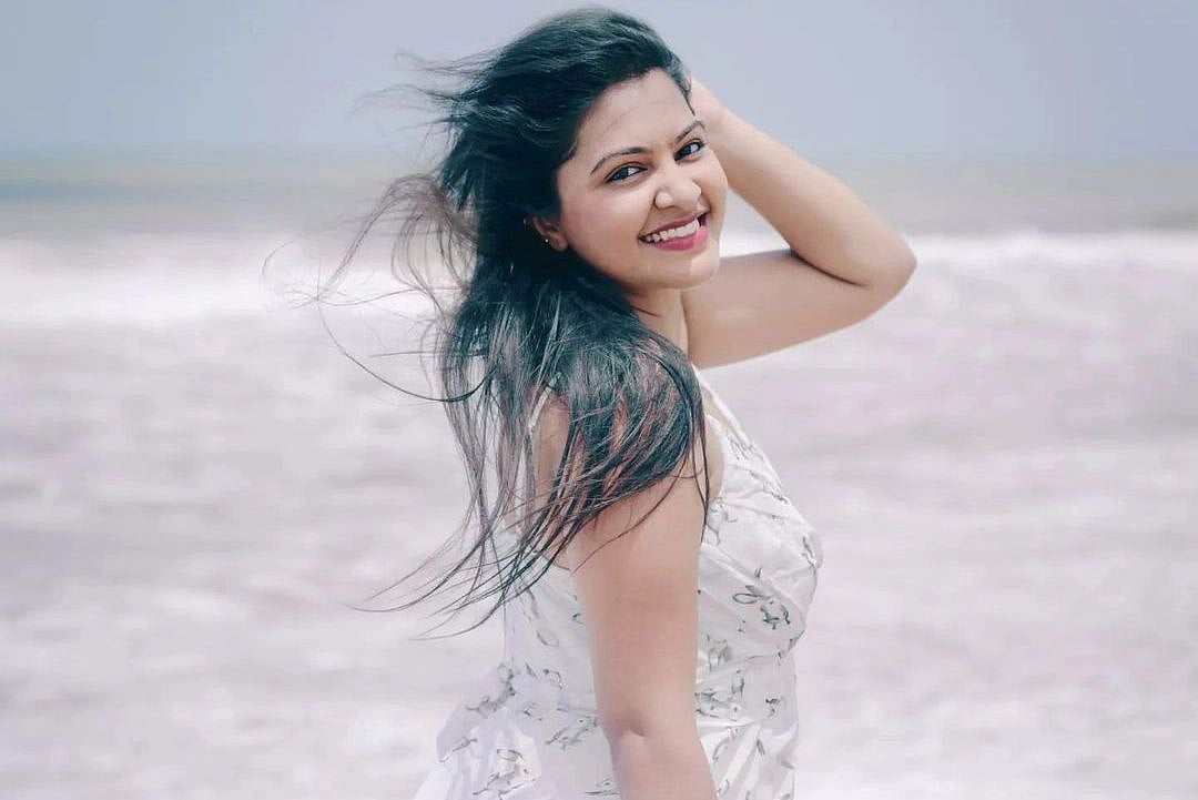 `முடிவு, ஒரு அழகான தொடக்கமாக இருக்கட்டும்!' - நெகிழ வைத்த ரச்சிதாவின் பதிவு