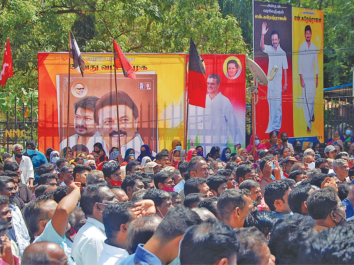 மீண்டும் தலைதூக்கும் பேனர் கலாசாரம்... முற்றுப்புள்ளி வைப்பாரா முதல்வர்?
