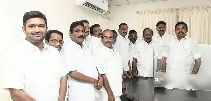 தேனி மாவட்ட நிர்வாகிகள்