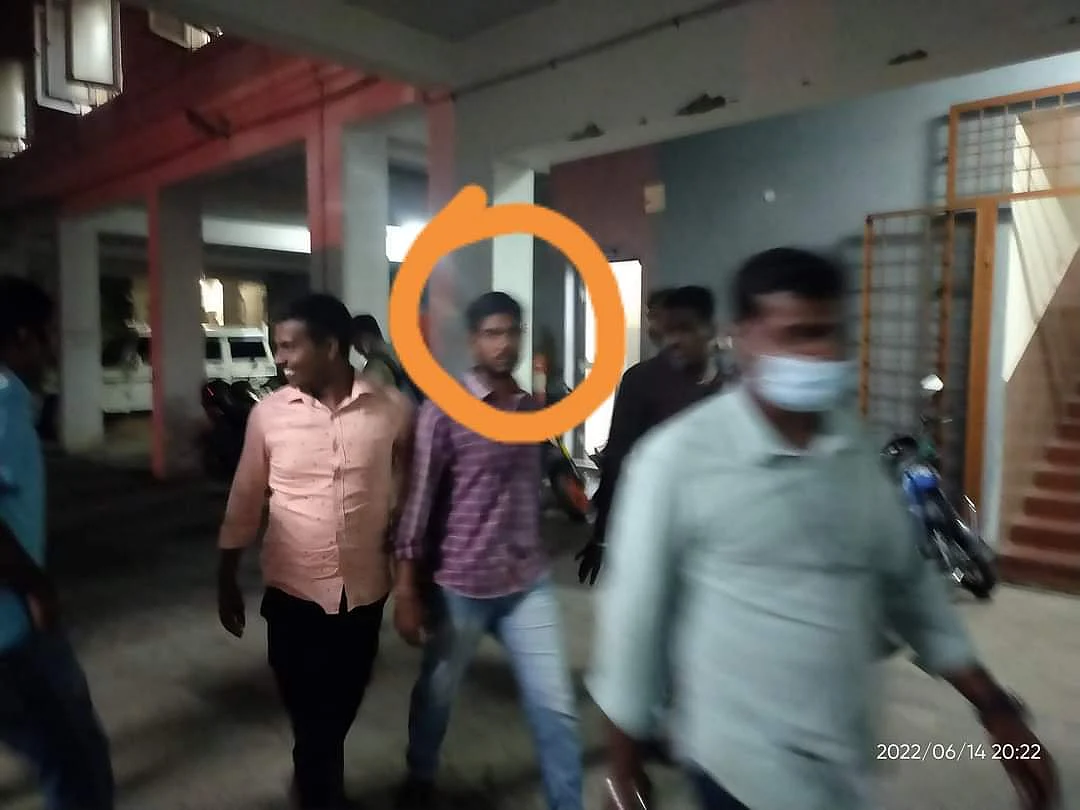 கார்த்தி கைது
