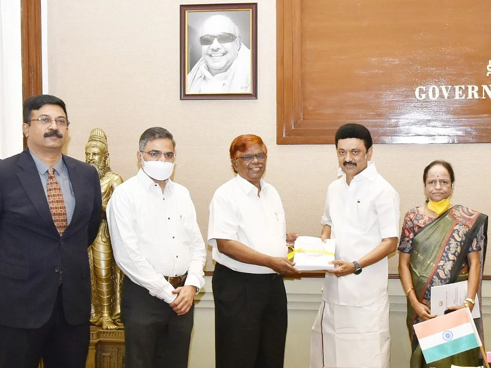 ஆன்லைன் சூதாட்டம்: முதல்வரிடம் அறிக்கை சமர்ப்பித்தது ஓய்வுபெற்ற நீதிபதி சந்துரு தலைமையிலான குழு!
