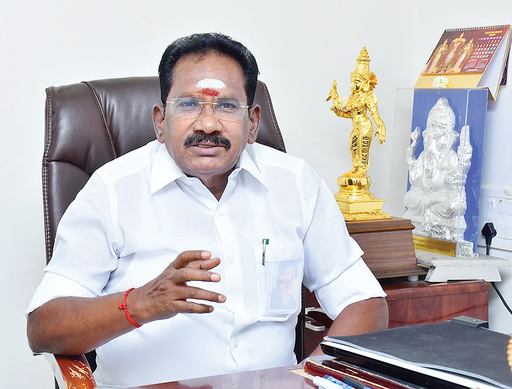 பா.ஜ.க வளர்வதாக கூறுவதெல்லாம் கற்பனைக்குரியது! - செல்லூர் ராஜு சுரீர்!