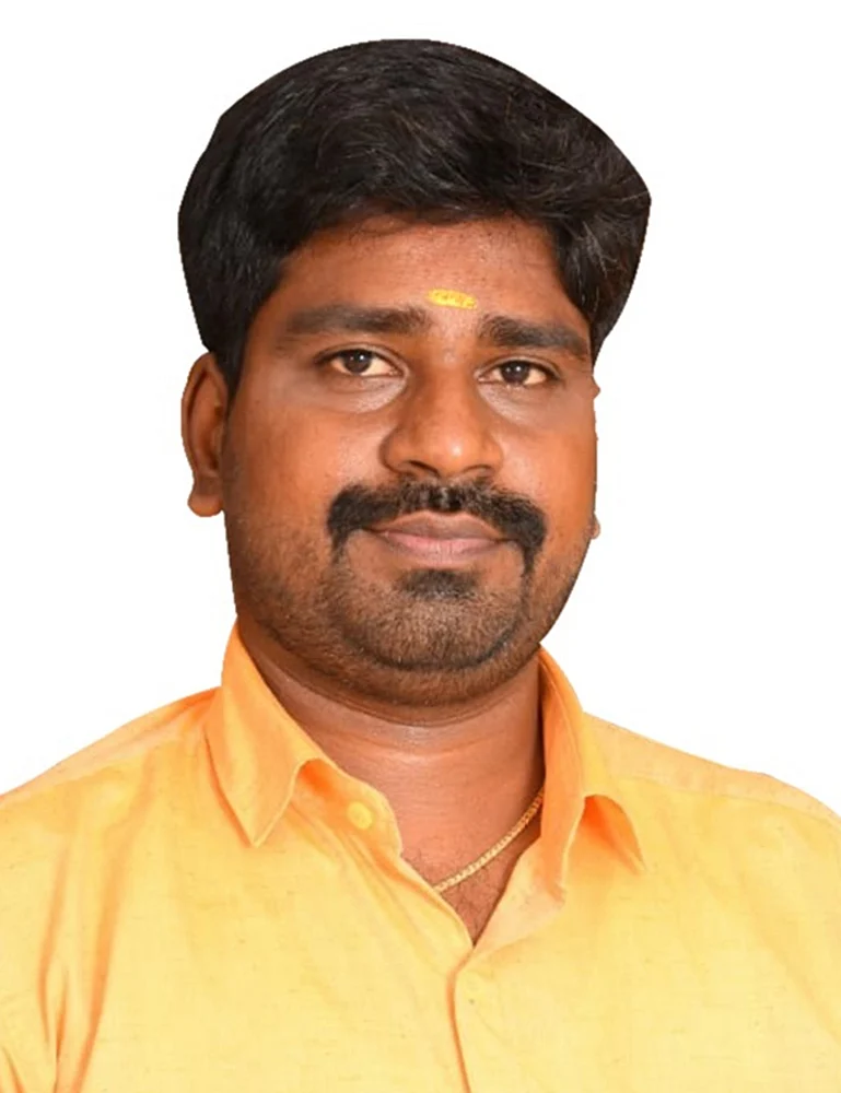 தினேஷ்