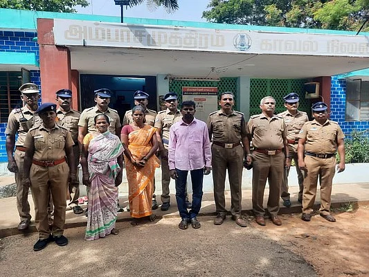 நெல்லை: 6 மாதக் கைக்குழந்தை கடத்தல்; இரு பெண்கள் உட்பட செய்தியாளரும் கைது!