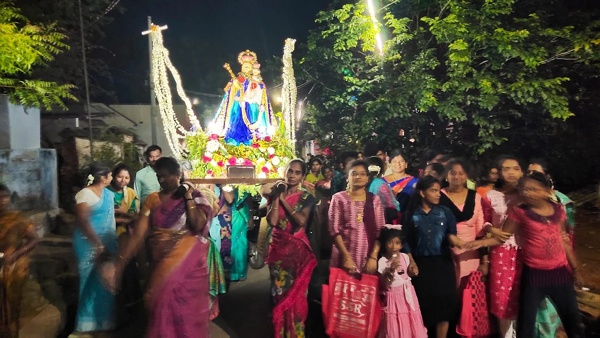 சப்பரத்தில் மாதா