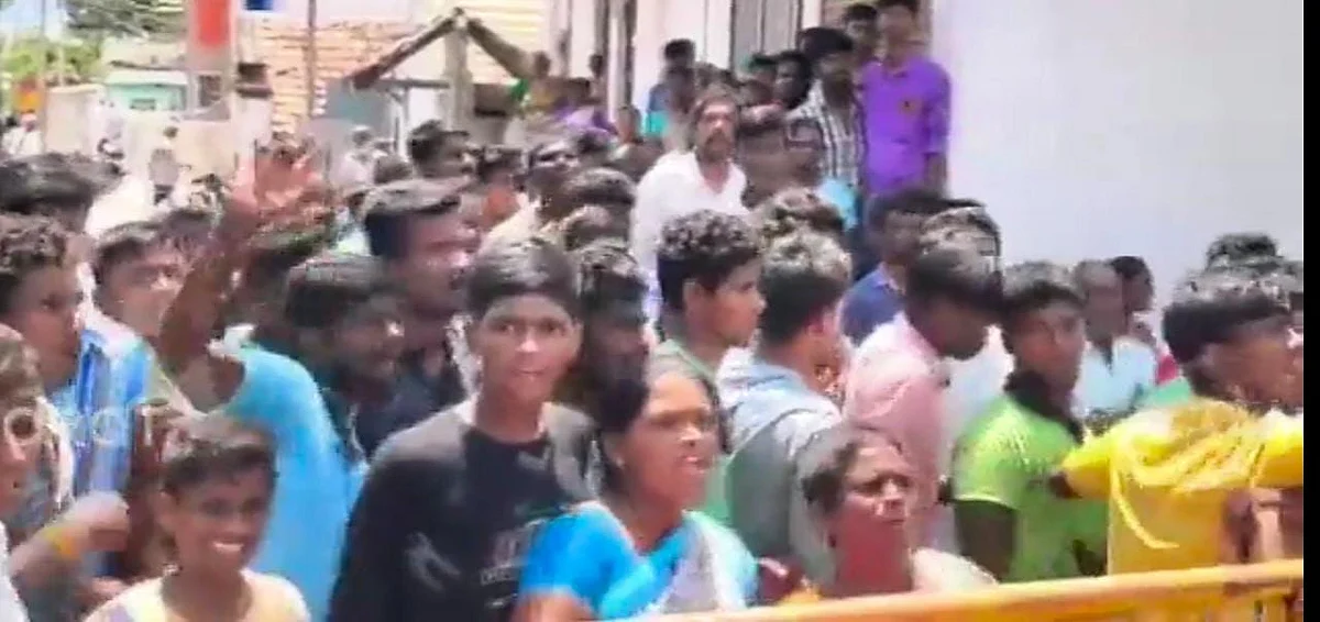 போராட்டத்தில் பெண்கள்