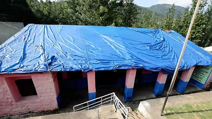 ஜூ.வி செய்தி எதிரொலி: இடிந்த பள்ளிக் கட்டடங்களை நேரில் ஆய்வுசெய்த அமைச்சர் அன்பில் மகேஸ்!