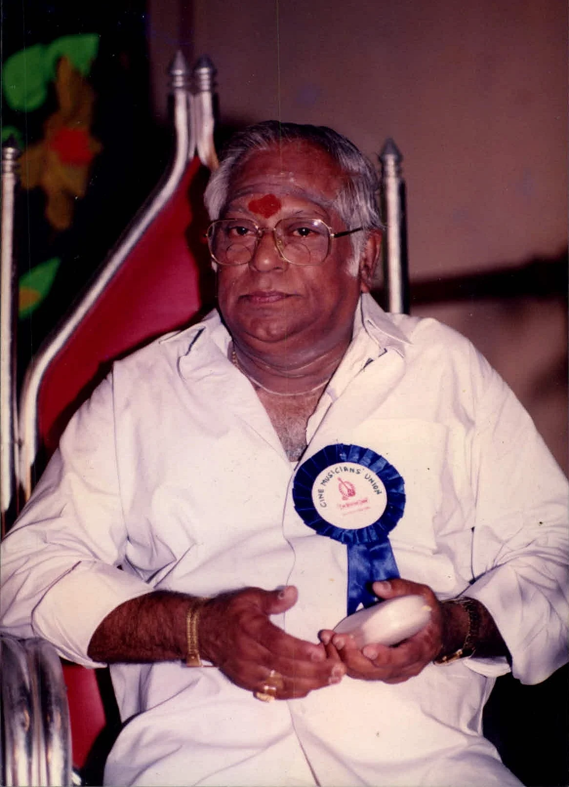 Naan Oru Rasigan - M.S.Viswanathan