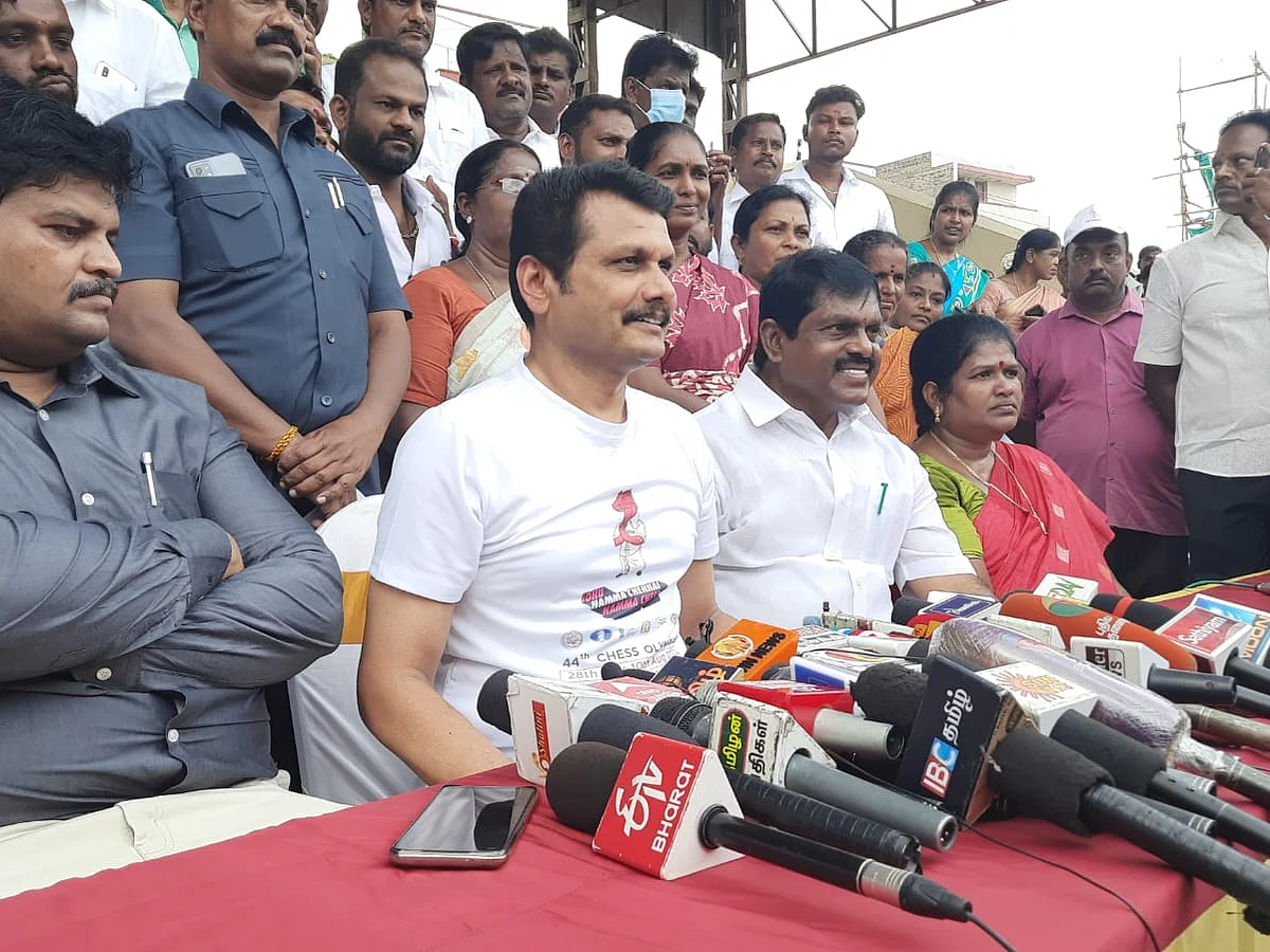 ``மோடி அரசைக் கண்டு அதிமுக அஞ்சுகிறது" - சொல்கிறார் செந்தில் பாலாஜி