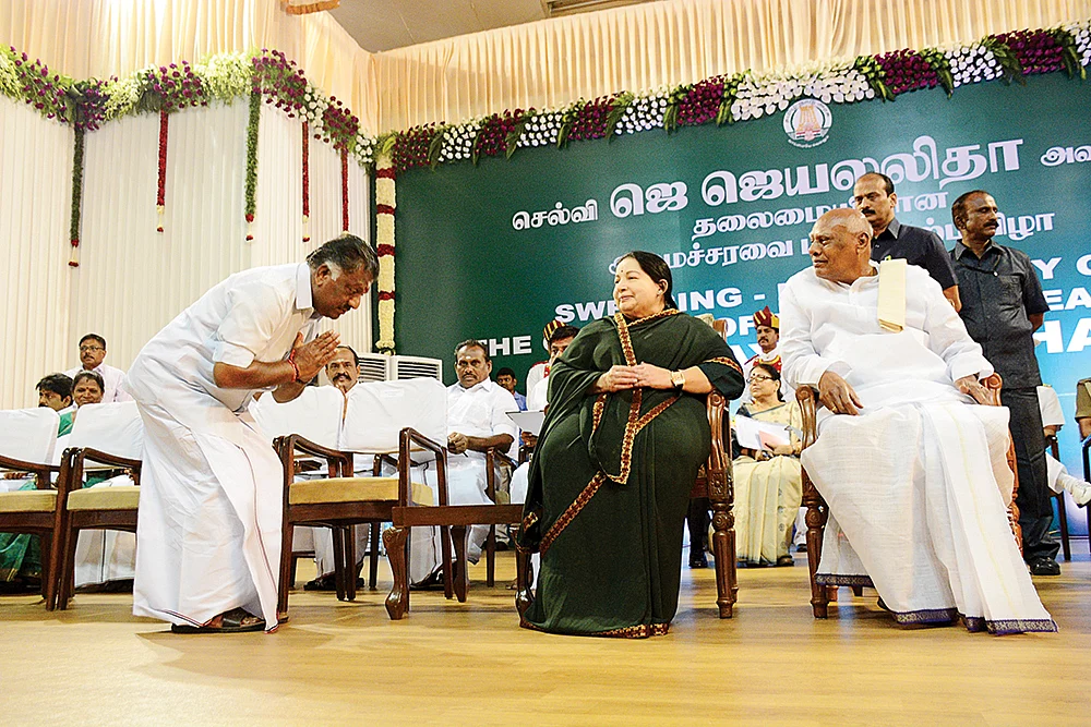 பகை... சமரசம்... மெத்தனம்... ஓ.பி.எஸ் சரிந்த கதை!