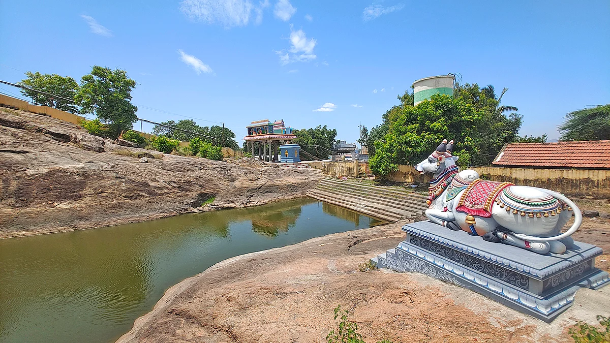 தீர்த்தச் சுனை
