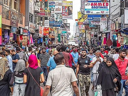 இலங்கை: கலங்காமல் கடன் வாங்கிய வேந்தர்கள், கலங்கினாலும் கடன் வாங்கும் மக்கள், பாடம் படிக்காத உலகம்!