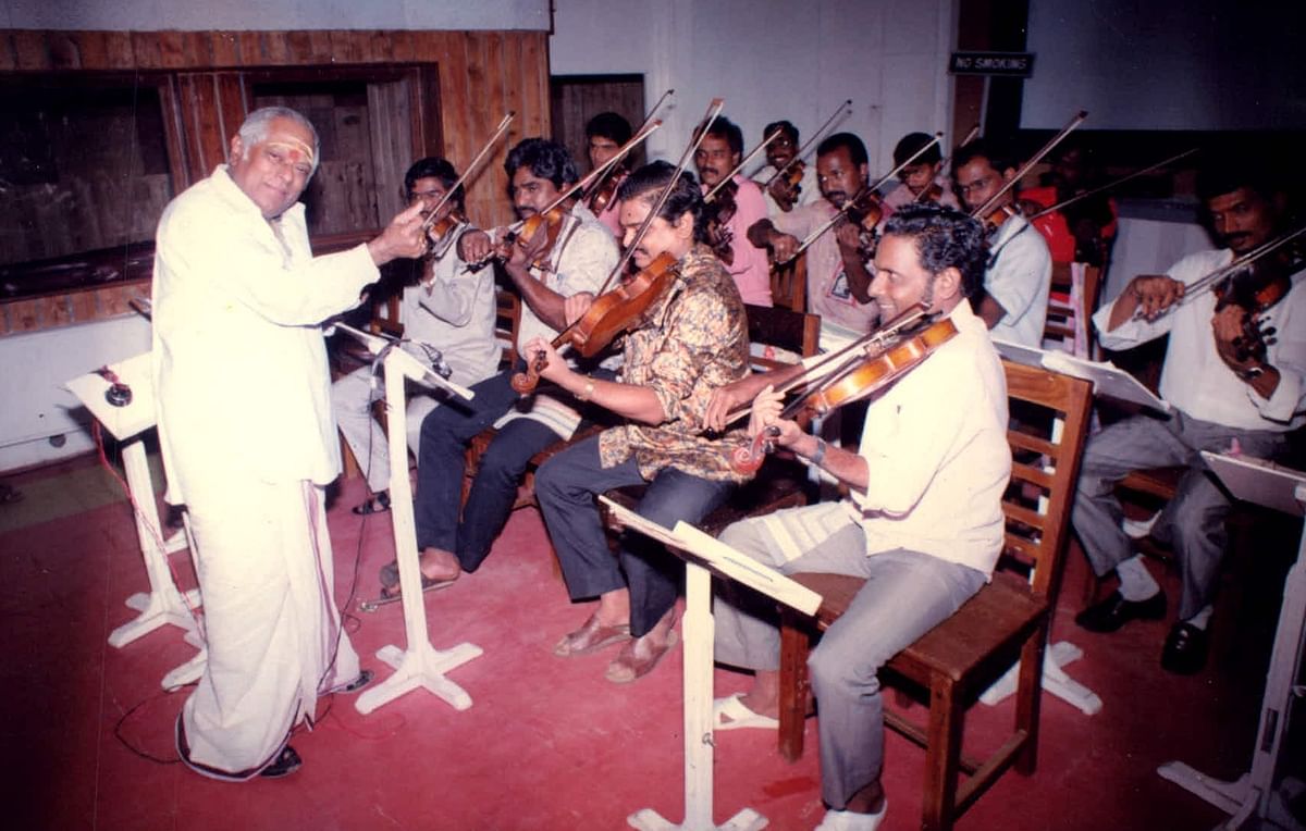 Naan Oru Rasigan - M.S.Viswanathan
