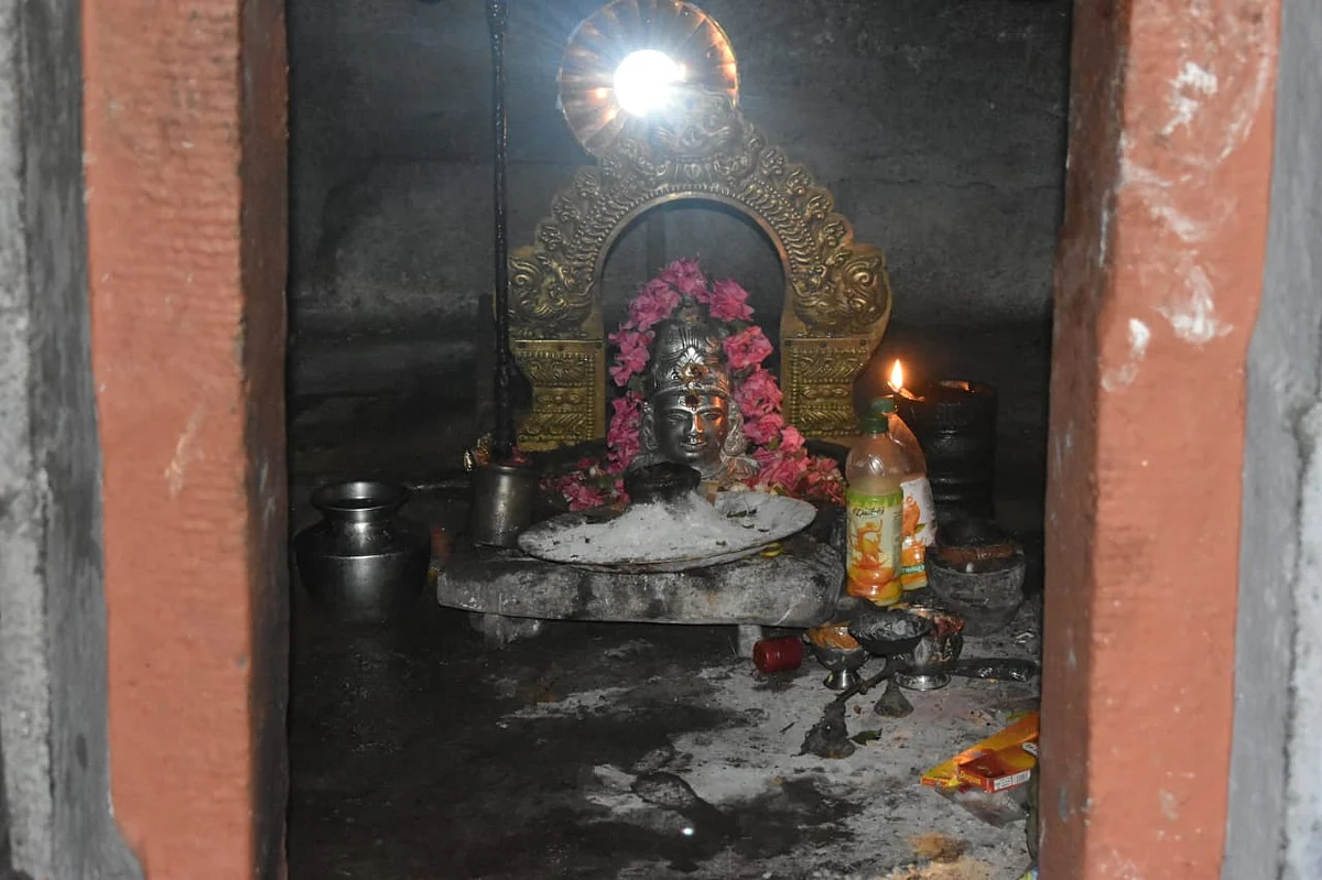 சுயம்பு லிங்கம்