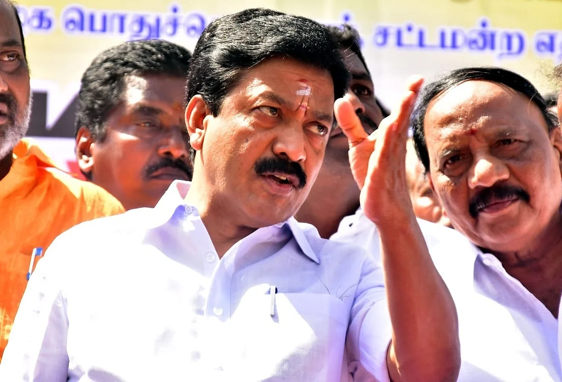 சி.வி.சண்முகம்