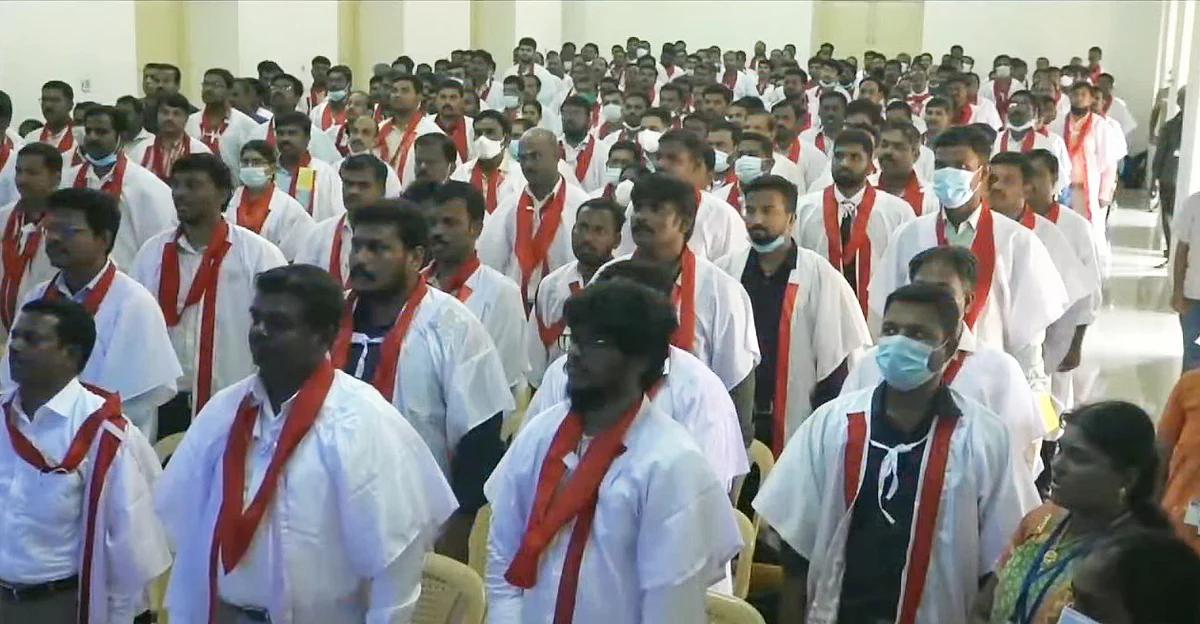 Live ``புதிய கல்விக் கொள்கை, சூழ்நிலைக்கு ஏற்ப முடிவெடுக்கும் சுதந்திரத்தை இளைஞர்களுக்கு வழங்குகிறது” - பிரதமர் மோடி