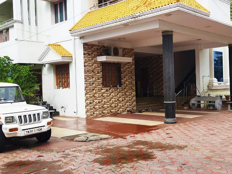 அரியலூர்: நகரப்புற ஊரமைப்பு உதவி இயக்குநர் தொடர்புடைய இடங்களில் லஞ்ச ஒழிப்புத்துறை ரெய்டு!