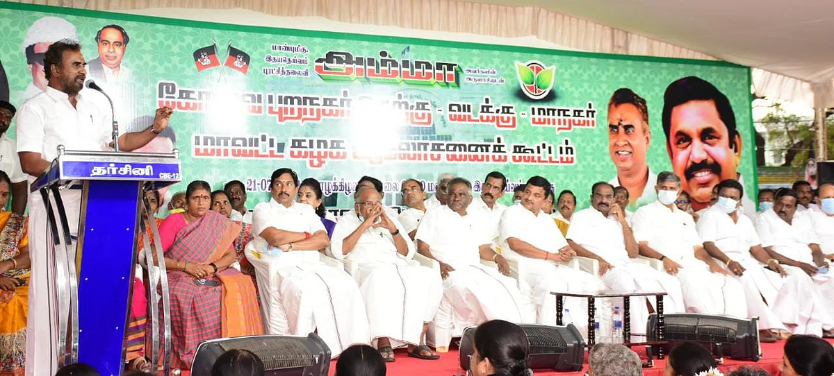 வேலுமணி