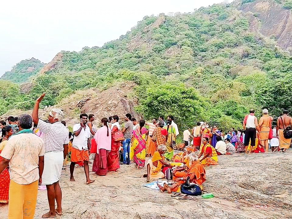 ஆடி அமாவாசை: சதுரகிரி மலையில் சாமி தரிசனம் செய்ய பக்தர்களுக்கு 4 நாள்கள் அனுமதி! - ஆட்சியர் உத்தரவு