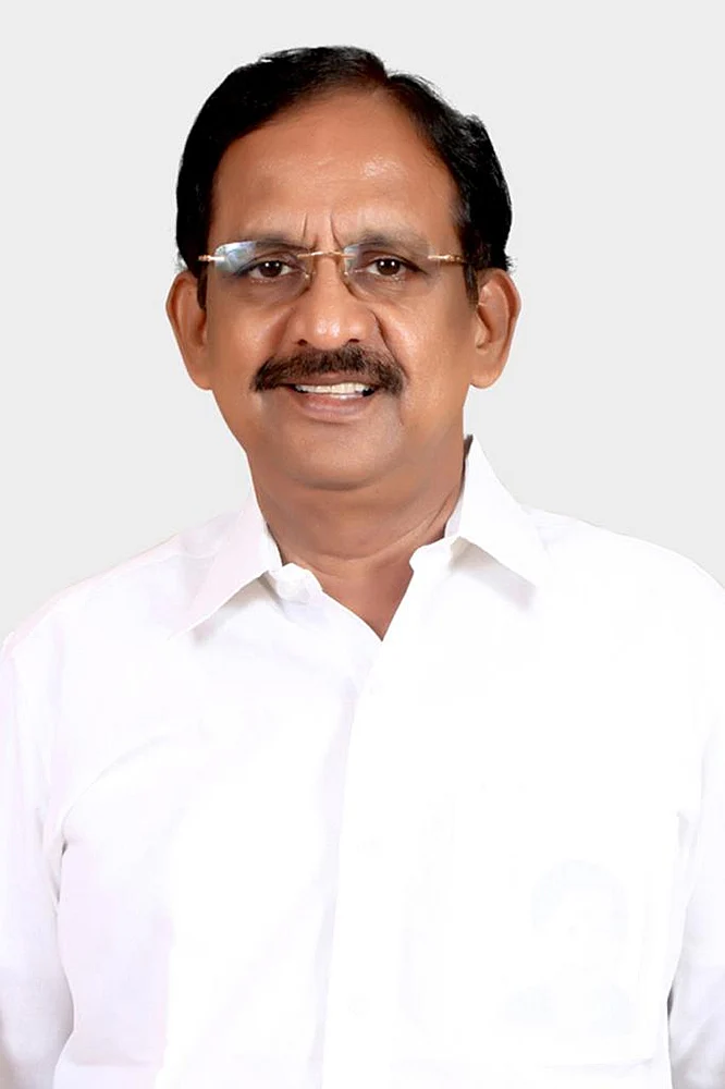 ஒன் பை டூ: “துரோகத்தின் அடையாளம் ஓ.பி.எஸ்!” என்ற ஜெயக்குமாரின் குற்றச்சாட்டு?