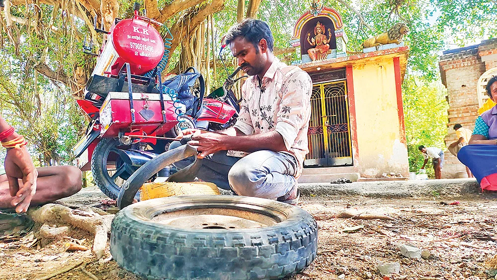 இன்ஜினீயரிங் படிச்சுட்டு இதெல்லாம் ஒரு வேலையானு கிண்டல் பண்ணாங்க!