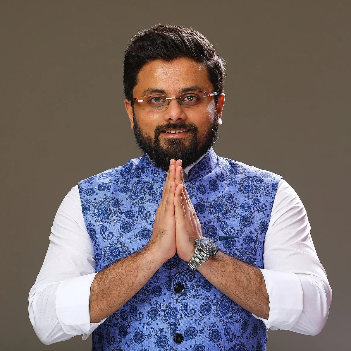 ராகுல் தினேஷ் சுராணா