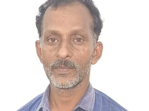 பேரணாம்பட்டு: 5-ம் வகுப்பு மாணவியிடம் பாலியல் சீண்டல்... அரசுப் பள்ளி ஆசிரியர் கைது!
