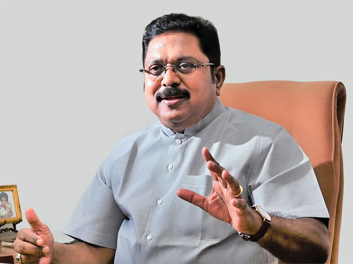 “தவறான கத்தியைக் கையில் எடுத்திருக்கிறார் எடப்பாடி!”