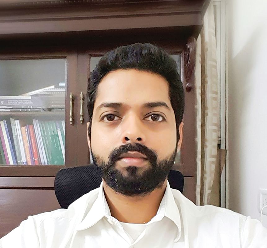 விநாயக் விஜயகுமார்