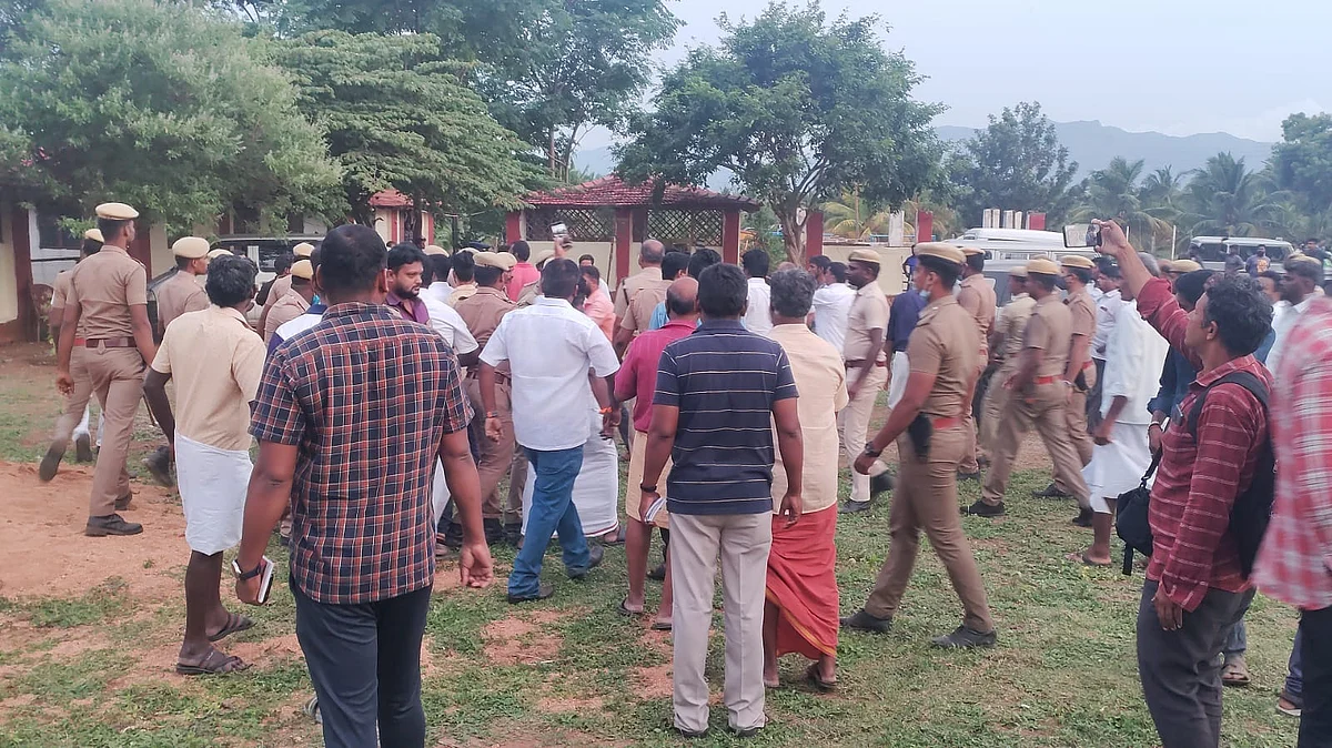 போராட்டம்