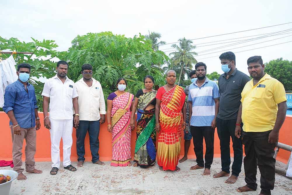புகார் அளித்தவர்கள்