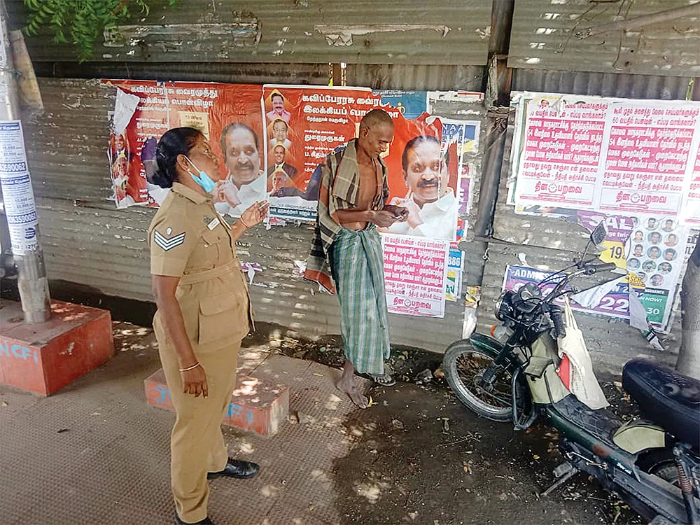 ‘நம்ம ஊருக்கு என்னதான் ஆச்சு..?’ - கோவையைக் கலங்கடித்த இரவலர்கள்!