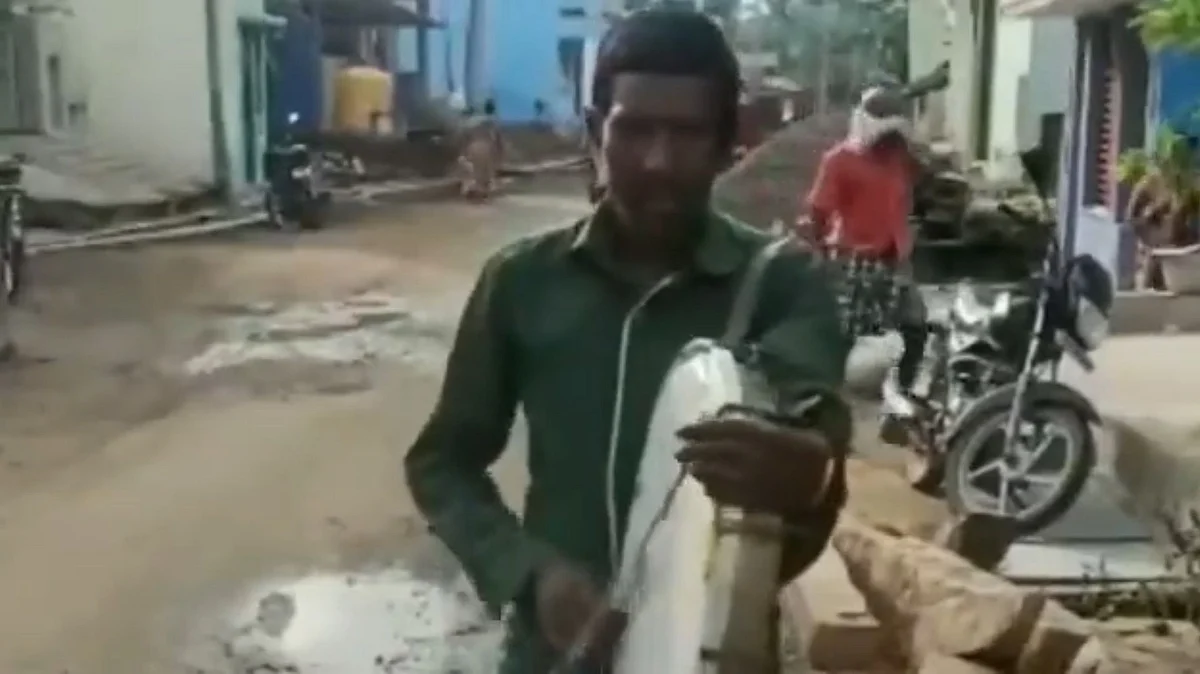 கணியாமூர் கிராமத்தில் தண்டோரா மூலம் அறிவிப்பு
