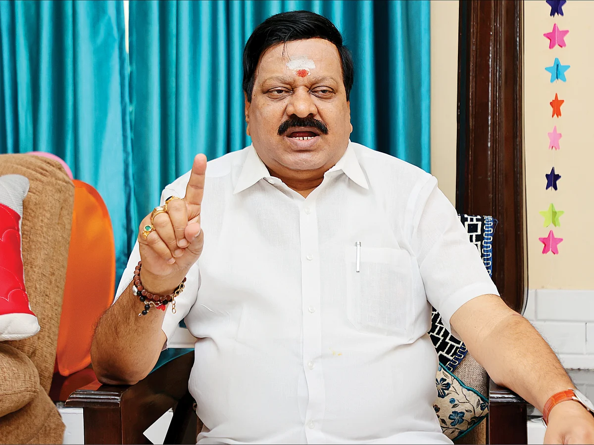 எடப்பாடியின் நரித்தனமான செயல்களுக்கு பிரதமர் துணைபோகமாட்டார்!