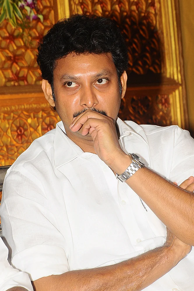 மிஸ்டர் கழுகு: பறந்து வந்த உதயநிதி... மறந்துபோன அன்பில்! - தி.மு.க-வில் கடைசி நேர திக்... திக்...