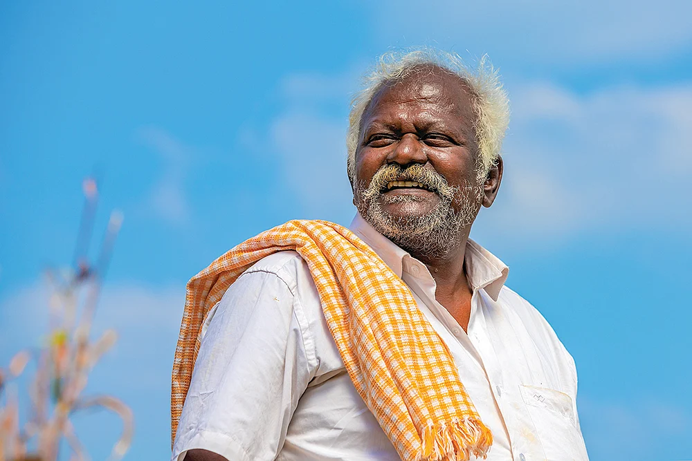 “பேத்திக்கு சேர்த்து வெச்சுட்டுப் போகணும்!”