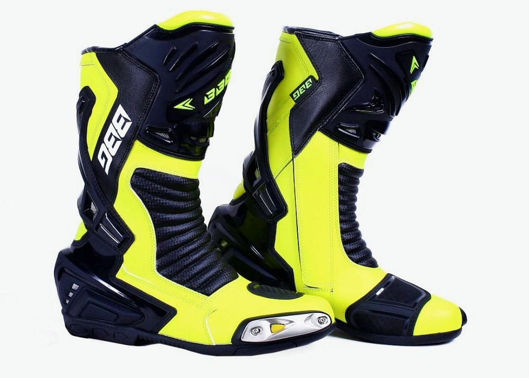 How to Choose the Correct the correct Motorcycle Boots!