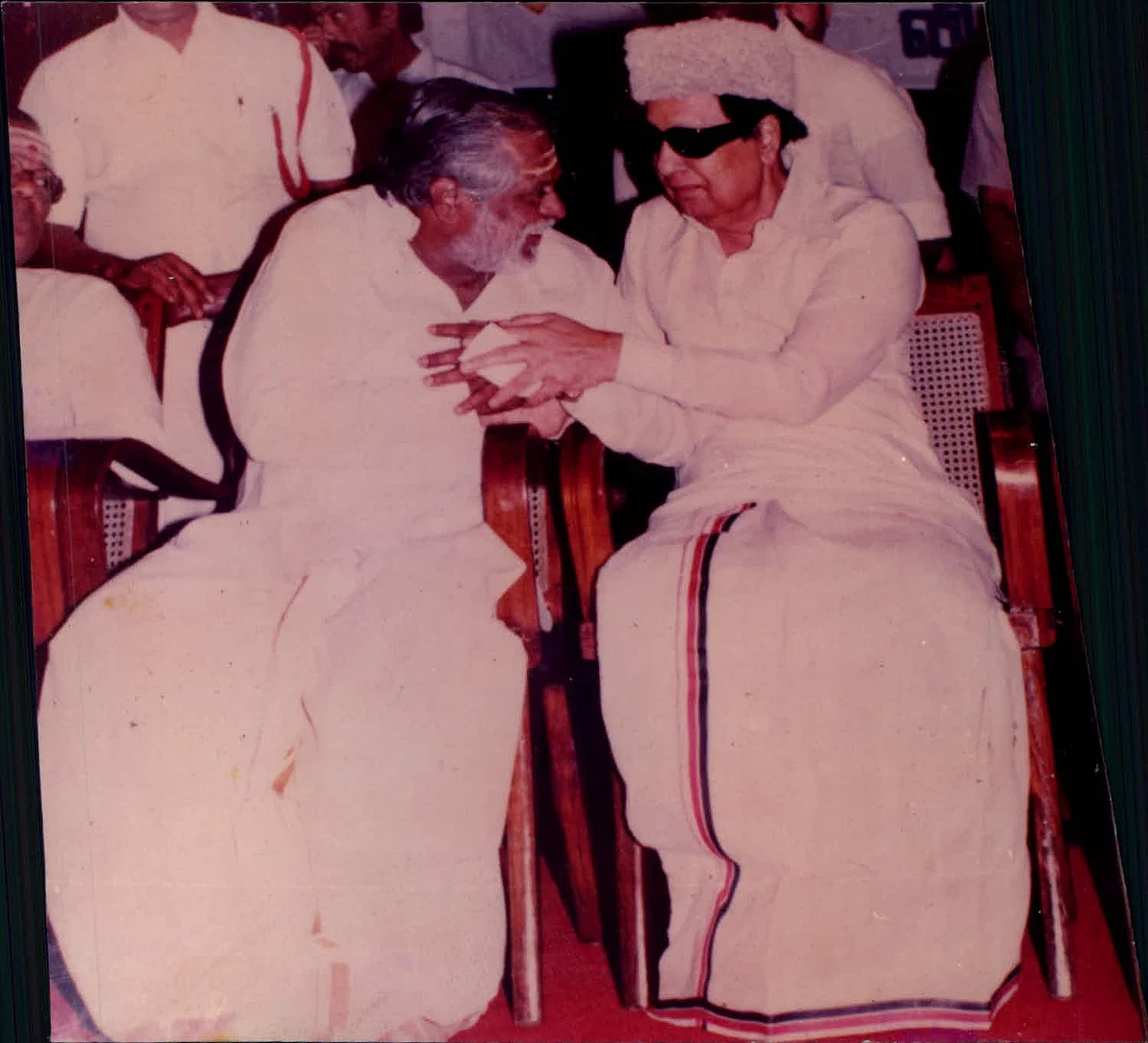 Naan Oru Rasigan - M.S.Viswanathan