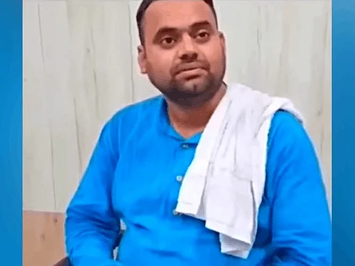 ``மனம் இடம்தரவில்லை..!" - ரூ.23 லட்சத்தை திருப்பிக் கொடுத்த கல்லூரி பேராசிரியர் - காரணம் இதுதான்!