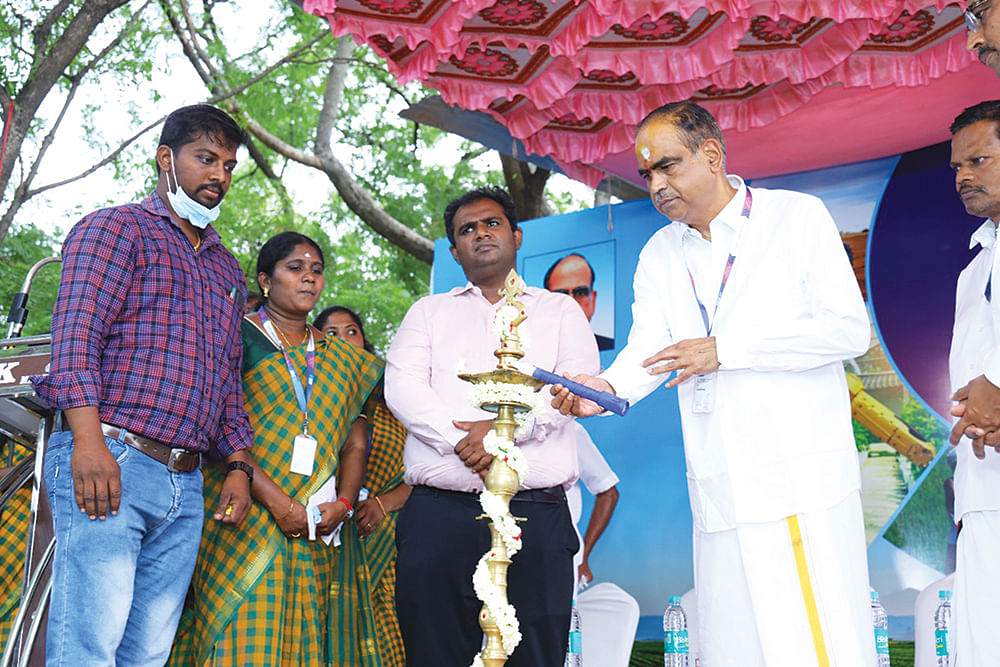 ‘‘கிராமப்புறங்களில் சுய உதவிக் குழுக்களுக்கு அதிகம் கடன் தருகிறோம்..!’’