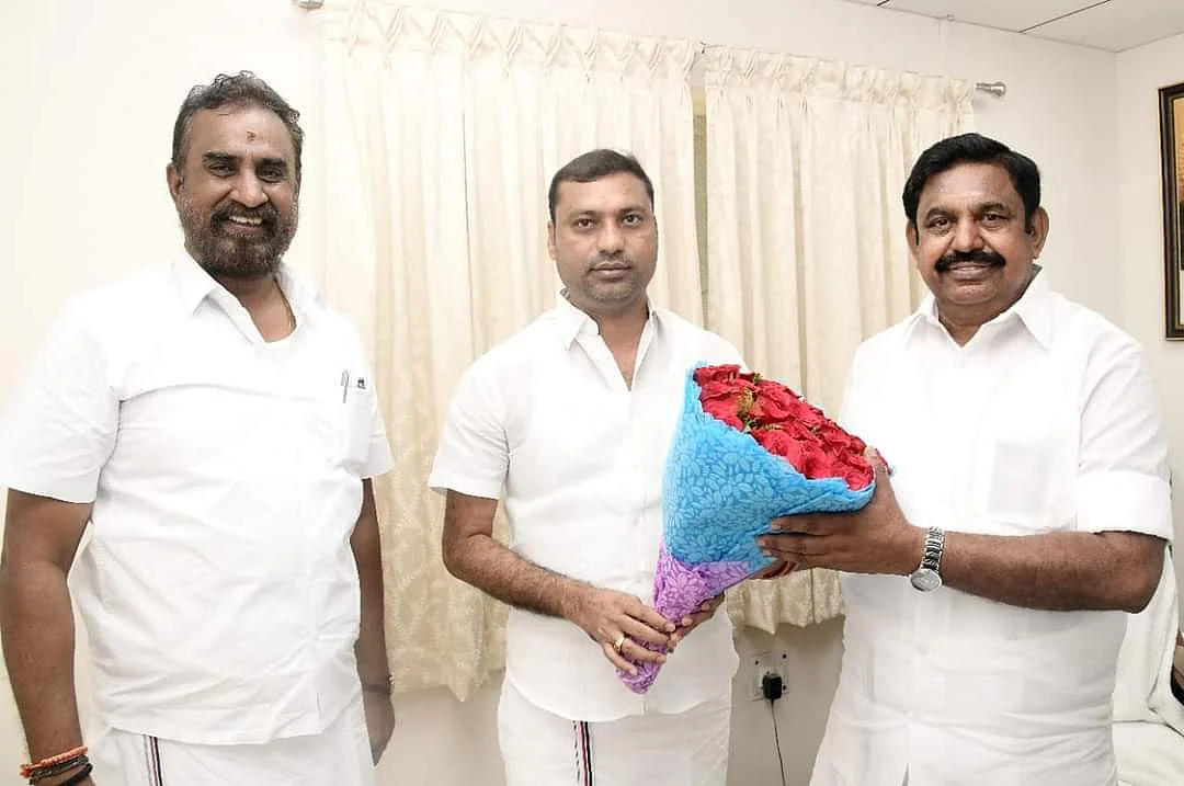எடப்பாடி பழனிசாமி, வேலுமணியுடன் சந்திரசேகர்