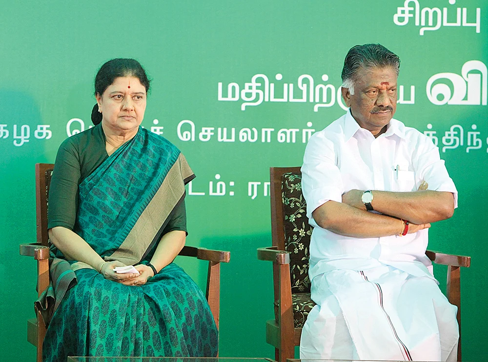 பகை... சமரசம்... மெத்தனம்... ஓ.பி.எஸ் சரிந்த கதை!