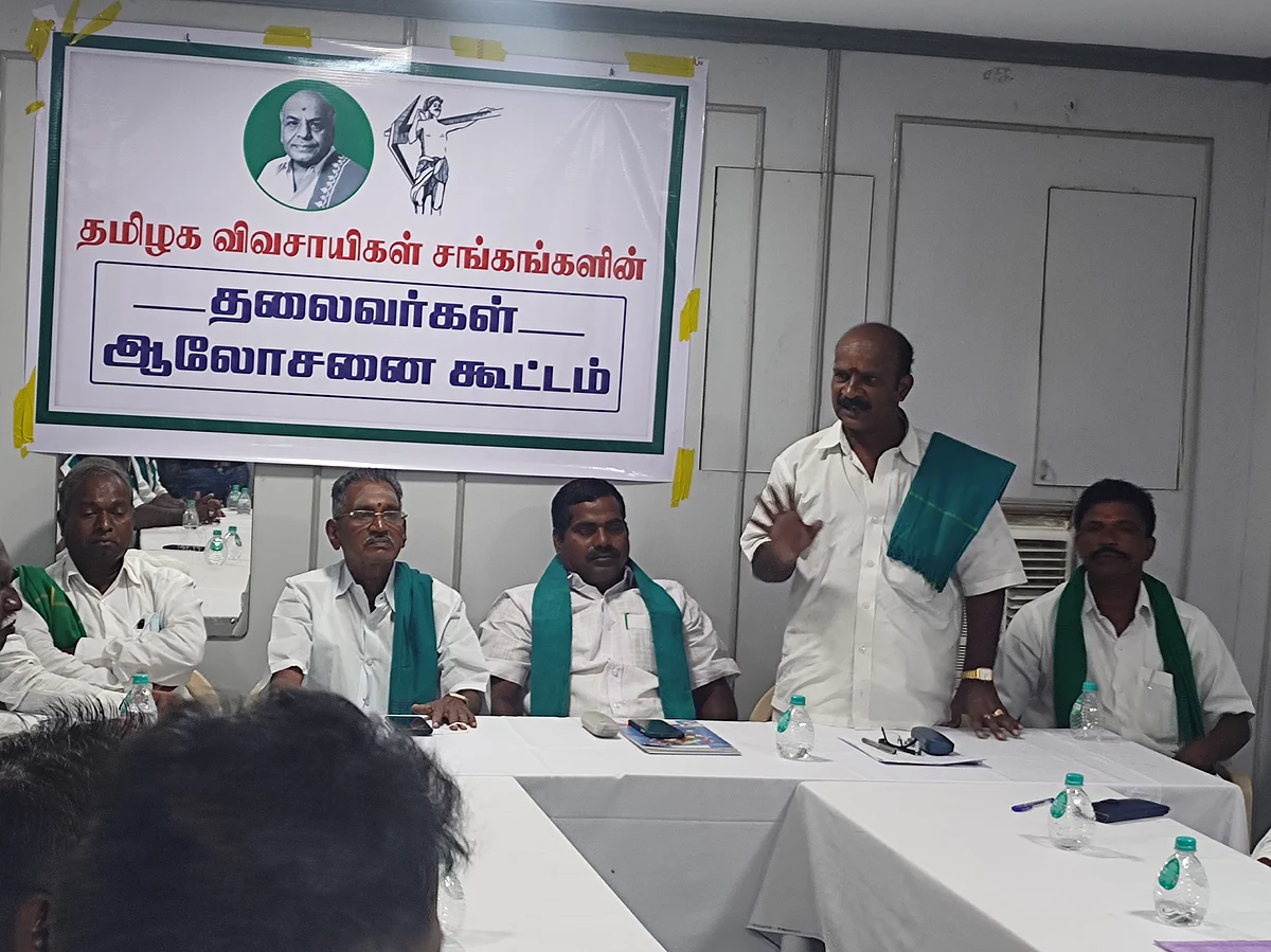 நிலத்தடி நீர் எடுக்க 10,000 ரூபாய் கட்ட வேண்டுமா? டெல்லியில் போராடத் தயாராகும் தமிழக விவசாயிகள்!