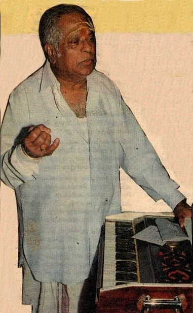 Naan Oru Rasigan - M.S.Viswanathan