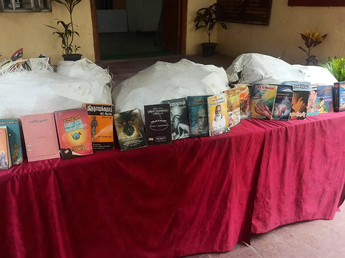 சென்னை: 2,000 புத்தகங்கள், 50 மின் விசிறிகள்... மகளிர் கல்லூரியில் கைவரிசை காட்டிய இளைஞர்கள் கைது!