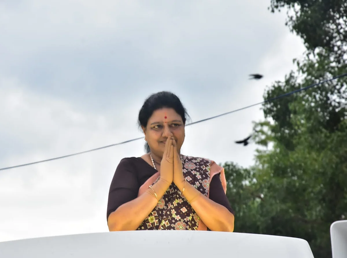சசிகலா