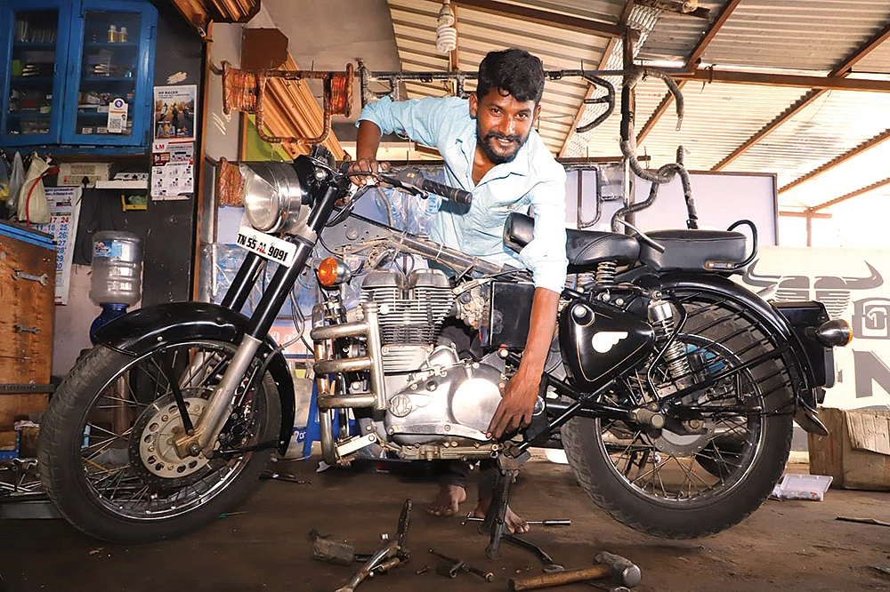 ராசுக்குட்டி ஒர்க்ஷாப் மதன்