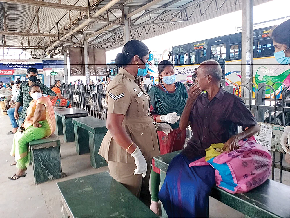 ‘நம்ம ஊருக்கு என்னதான் ஆச்சு..?’ - கோவையைக் கலங்கடித்த இரவலர்கள்!