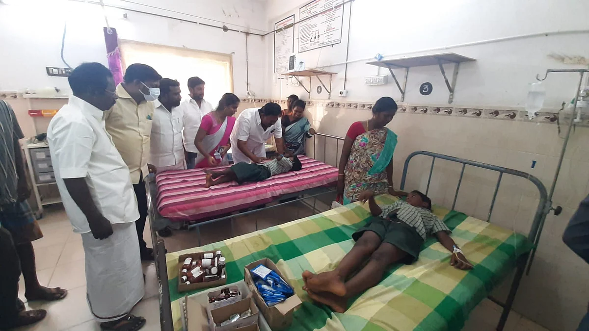 அரசுப் பள்ளி மாணவ - மாணவிகளுக்கு வாந்தி, பேதி, மயக்கம்